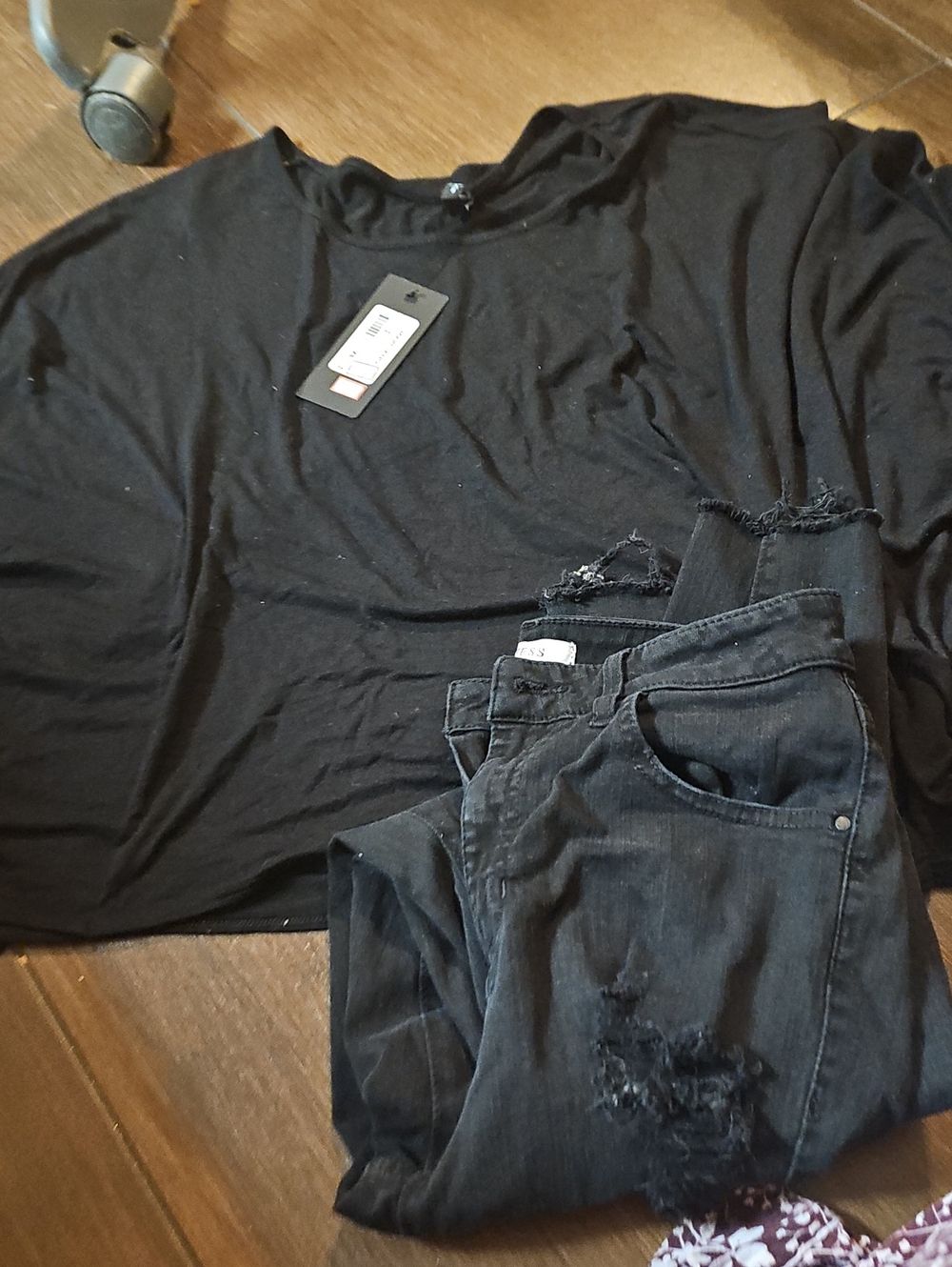 Women’s Black Distressed Jeans - Casual Everyday Style And Marciano Top Xs